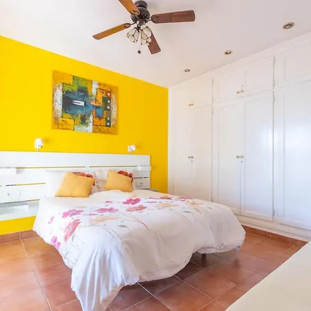 וילה Private With Heated Pool & Terrace View