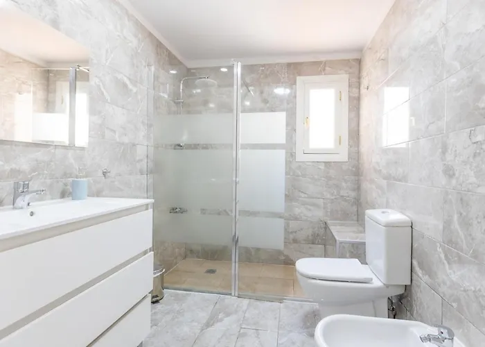 וילה Private With Heated Pool & Terrace View קורלחו