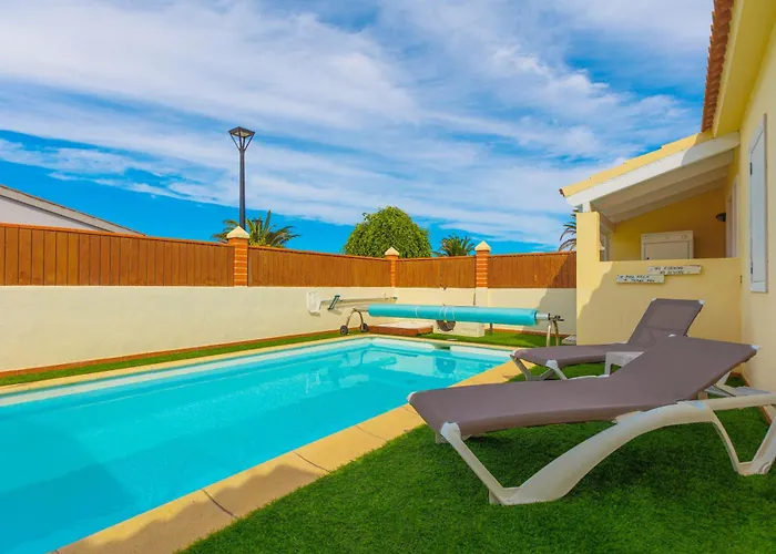 Private With Heated Pool & Terrace View