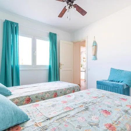 Private With Heated Pool & Terrace View Villa Corralejo