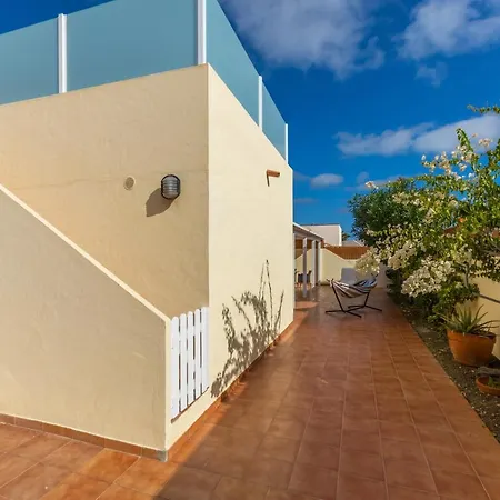 Private With Heated Pool & Terrace View Вилла *